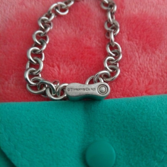 *SOLD* Tiffany & Co. 1837 lock bracelet - Picture 4 of 5